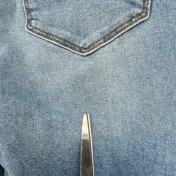 Driftwood Women 28 Charlee Jeans Wide Leg Cropped Button Fly Blue Denim STAIN - Picture 4 of 10